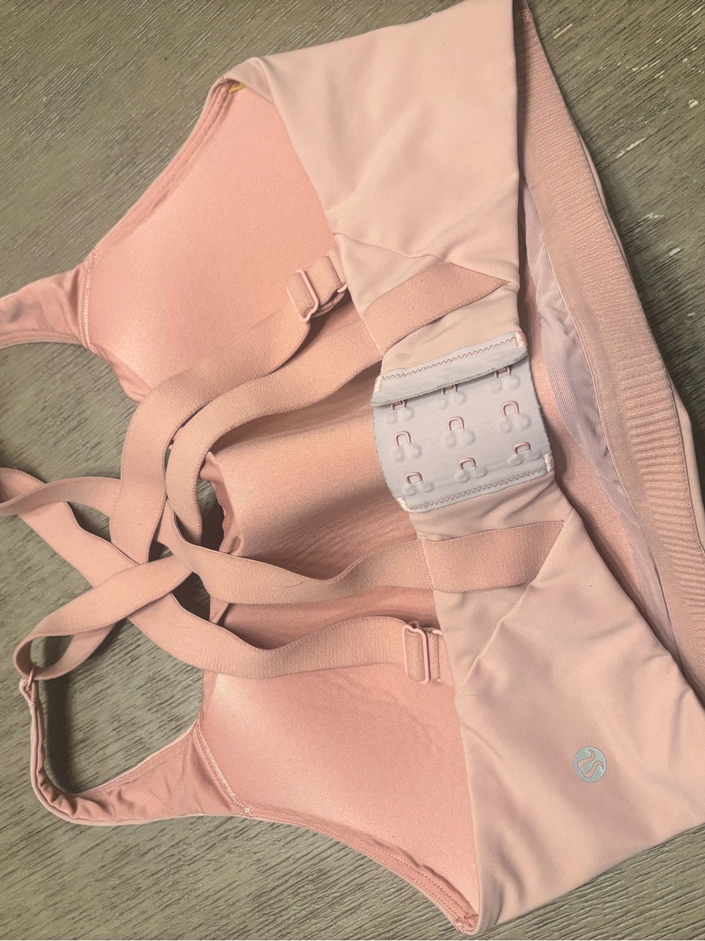 Lululemon Energy Bra *High-Support, B–G Cups Size 36DD pink puff - Picture 5 of 6